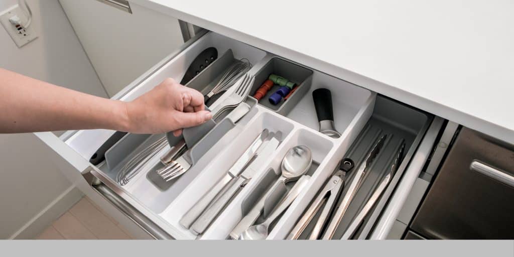 Good Grips Drawer Organizer (Expandable Long Kitchen Tool) | OXO